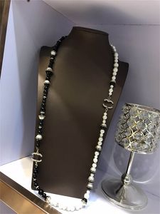 Jesienna i zimowa łańcuch swetra C Designer Naszyjnik dla Lady Pearl Chains Marka Gold Crystal Luxury Biżuteria