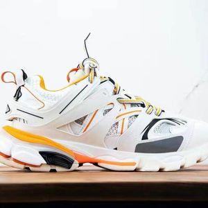 Track 3.0 Spor Sneakers Erkekler ve Kadınlar İçin Lüks Marka Eğitmenleri Spor ayakkabıları Pembe Mavi Sarı Çok Rolor Erkek Ayakkabı Spor Salonu Sporları Günlük Kıyafet Tasarımcı Ayakkabı Kutusu HX1