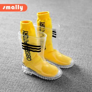 Crianças menino meninas botas de chuva claro criança menina à prova dwaterproof água sapatos pvc macio botas de chuva alta superior estudantes meninas meninos borracha rainboots 240228