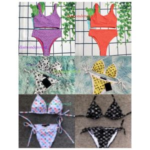 Bikinis Matay Takım Mayo Tasarımcıları Bikini Lüks Mayo Seti Burun Seksi Açık Kayış Şekli Bayanlar Yüzmek Mayo Takım Plaj Yazısı Yaz Kadınları Biquini