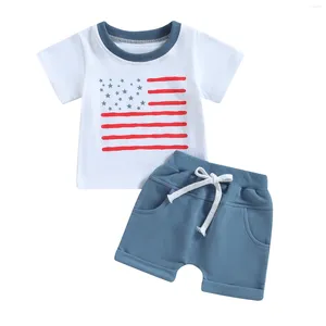 Set di abbigliamento 2024 0-3Y Giorno dell'Indipendenza Bambini Ragazzi Outifts Stelle Stampa a strisce O Collo Manica corta in cotone Top Pantaloncini arricciati Estate