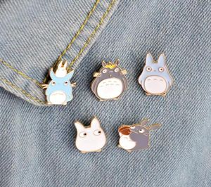 Childhood My Neighbor Lovely Totoro Chinchilla Brooch Button Pins Denim Jacket Pin Badge Cartoon Animal Jewelry Gift7195831