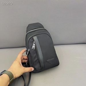 2024 New Fashion Shoulder Men's chest bag with high aesthetic value sporty style portable high-end travel trend