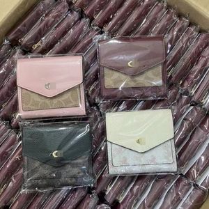 Nova CF937 937 3161 C2329 Classic Flap Compact Tri-Fold Classic Envelope Short Style Classic Vintage Logo Color Blocking Wallet para mulheres