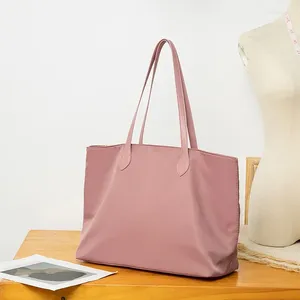 Akşam çantaları 2024 kadın moda büyük kapasiteli tote çanta öz omuz omuz oxford çanta ofisi günlük