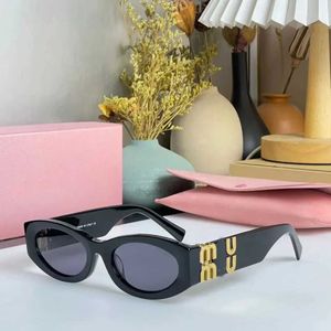 MIUI Fashion نظارات شمسية مصمم بيضاوي الإطار النظارات الشمسية الفاخرة للنساء المضاد للتشغيل UV400 الشخصية