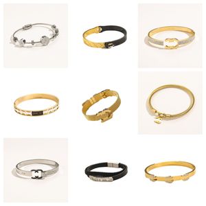 Retro dubbel designer kvinnor herrar armband wirerope kedja armband enkla varumärke brevhänge jubileum gåva smycken tillbehör hög kvalitet