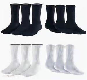 Unisex Socks Kadın Erkekler Beyaz Siyah Mürettebat Çoraplar Kadın Erkek Marka Kısa Pamuk Çorap Nakış Soklar İlkbahar Yaz Sox 10 Color9068477