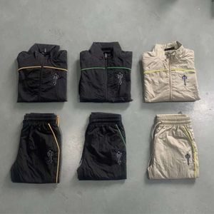 2024 Tracksuit Set High Street Men Fashion Quality Embroidery Sweatshirts Jogging Suit Trapstar Jacket Zipper Arched Patchwork Shell 23fw 555vv