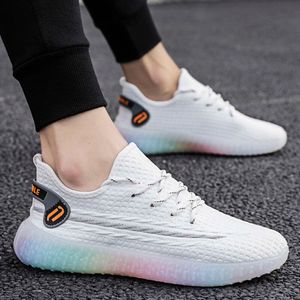 Klassiska löpande herrskor Flying Woven Shoes Rainbow Bottom Sports Casual Shoes Outdoor Wear-resistent Lightweight Men Sneakerf6 Black White