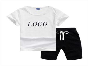 Logotipo verão designers roupas crianças conjuntos de roupas de manga curta tshirt shorts em torno do pescoço de duas peças roupas esportivas para meninos e meninas 2591367