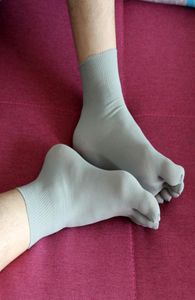 3 Paar Sommer dünne Samt Fünf-Finger-Socken für Männer Bequeme Zehensandalensocken 5-Finger-Rohr für Männer2483888