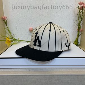 Top tuval Basebal Hat Erkek Tasarımcı Cap Fashion Womens Beyzbol Kapakları Takılı Şapkalar Mektup Yaz Güneşlik Sport Nakış Plajı Lüks Yüksek Kaliteli Ördek Şapkası