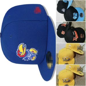 Jayhawks Beisebol 2024 Todos os times fãs dos EUA Chapéu ajustável da faculdade no campo Mix Tamanho do pedido Fechado Flat Bill Base Ball Snapback Caps Bone Chapeau a0