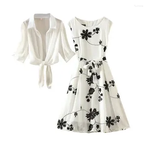 Work Dresses Elegant Suit Two-piece Dress High Waist Sleeveless Slim A-line Skirt Floral Embroidery White Top Bow Belt Vintage WOMEN