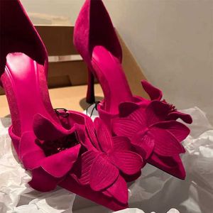 Lady Dress Shoes Rose Flower Decorative High Heel for Women in Spring New Sexy and Versatile French Thin Pointed Single