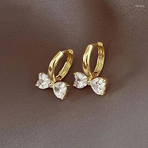 Kolczyki Dangle 2024 Koreańska błyszcząca kokardka dla kobiety słodkie eleganckie złoto kolorowe akcesoria biżuterii