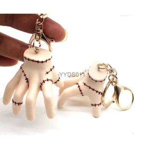 Keychains Keychains Wednesday Pendant Keyring Broken Hand Palm Injection Molding Ladies Mens Gift 240303