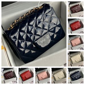 Cross body designer väskor svart axelväska designer purses handväskor designer crossbody väska hög kvalitet 10a äkta läder guld eller silver klaffpåse lyx kedja väska