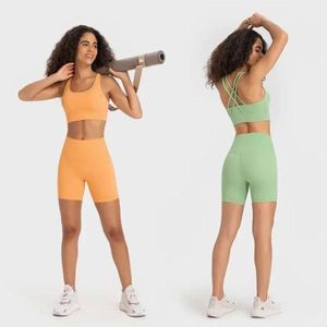 Lu Align Il marchio sostituisce l'outfit Align High Rise Short 4 Brief Running Tights Pantaloni Yoga Shorts Jogger Gry Lu-08 2024