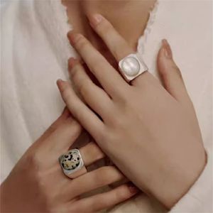 Fashion Wide Oval Spotted Stone White Fritillaria Ring For Women Light Luxury Design High-End Square Temperament Jewelry Trend