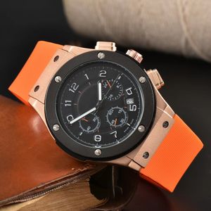 Nya herrkvinnor tittar på automatisk kvartsrörelse manlig klocka lyxföretag F1 designer män tittar på Montre de luxe armbandsur