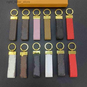 مفاتيح مفاتيح المفاتيح الكلاسيكية الكلاسيكية الرائعة المصمم الفاخر Keyring 240303