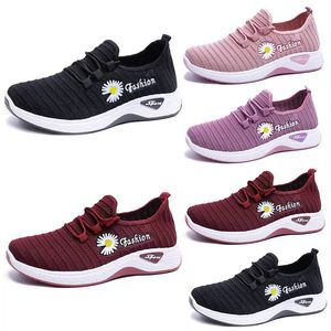 Herrkvinnor Rinnande skor trippel svart vit rosa grön gul brun sko utomhus män kvinnor designer gai sneakers sport tränare storlek 36-41