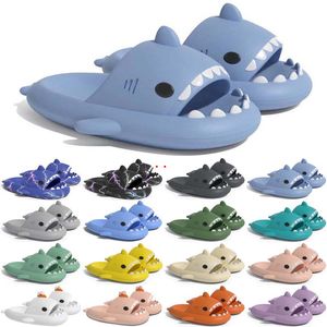 Gratis fraktdesigner Shark Slides Sandal Sandvar Sumpreglage för män Kvinnor Sandaler Slide Pantoufle Mules Mens Tisters Trainers Flip Flops Sandles Color15