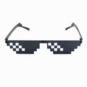 Modeglasögon nyanser 8 bitar pixelerade damer solglasögon unisex glasögon mosaik solglasögon för män kvinnor thug liv glasögon