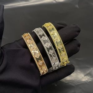 Män designer älskar ringar kvinnor armband par smyckeband titan stål med diamanter casual mode grön halsband klassisk guld