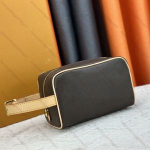 Ny makeuppåse Topphandtag Väskor Designer Bag Högkvalitativ modeväskor Handväska Kvinnor Purse Luxury Tote Bag Man Wallet Wallet