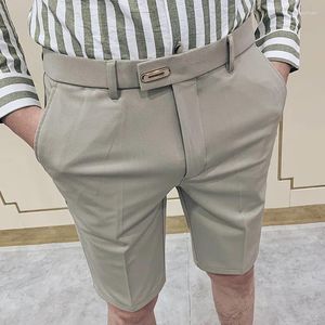 Pantaloncini da uomo 2024 Abito estivo stile britannico Abbigliamento uomo Dritto Abbigliamento formale da lavoro Slim Fit Casual Corto Homme Lunghezza al ginocchio Qualità