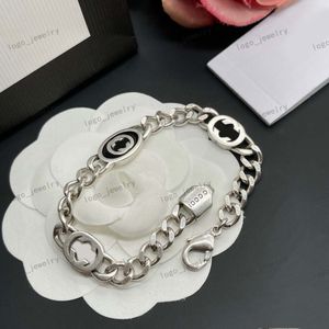 Hochwertiges Armband, klassisch, Alphabet, schwarze Emaille mit Silberkette, Designer-Armband, Mode, Hip Hop, Schlichtheit, Persönlichkeit, Jahrestag, Weihnachten, bestes Geschenk