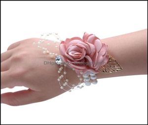 Fiori matrimonio Articoli per feste Eventi Cor Bracciale da damigella d'onore Fleur Rose in schiuma Fiore all'occhiello Sposa Sorella Ragazza Bracciali Prom Decor1995961