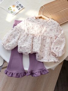 Mädchen-Frühlings- und Herbst-Vollarm-Blumenkleid, koreanische Version des modischen Baby-Spitzen-Kleinrocks, ausgestellte Hosen, 2-teiliges Set 240226