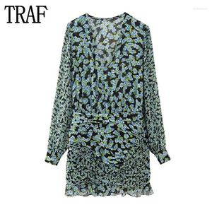 Abiti casual TRAF Abito con volant floreale Donna Mini mini donna a pieghe verde manica lunga Fata per donna semitrasparente 2024