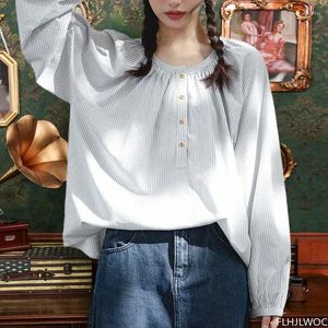 Camicette da donna Magliette larghe Blusas S 2024 Primavera Donna Cute Sweet Girls Casual Monopetto Button Retro Vintage Camicie in cotone