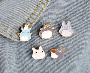 Barndom min granne härliga totoro chinchilla brosch knapp stift denim jacka stift badge tecknad djur smycken gåva1313166