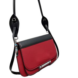 Bolsa pequena crossbody de couro marrom verde designer