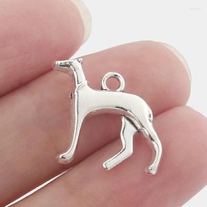 Encantos 20pcs Cor Prata Greyhound Whippet Hound Dog 3D Pingentes Contas DIY Colar Jóias Finding Artesanato Acessórios