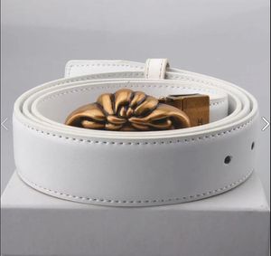 Stilista di moda Cintura da donna Cintura vintage di alta qualità da donna di lusso Cinture con fibbia ad ardiglione in pelle moda Casual Lettera Cinture con fibbia liscia ceinture luxe