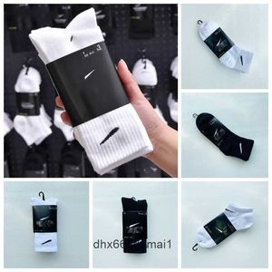 N Socken Herren Designer Sport Brief Atmungsaktive Baumwolle Frau Socke für Mann Weiß Fußball Basketball Strumpf Luxus Knöchel YB2F