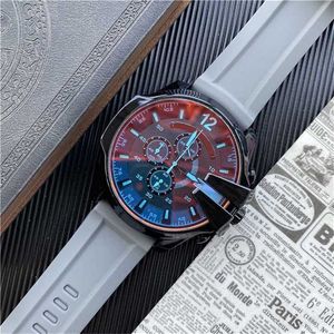 68 % RABATT auf Uhren, Herren-Armbanduhr, Kautschukarmband, reloj de lujo