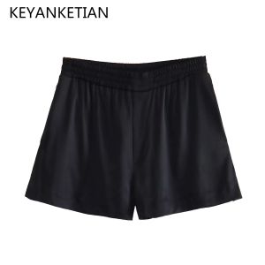 Shorts nyckelanketisk sommar ny siden satin textur elastisk midja shorts kvinnor enkel stil fransk smal rak mini byxor tunn svart