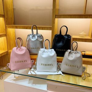 Hot Retro Luxury Designer Women's Bag Classic Checkered Drawstring Chain Bright Leather Bucket Bag Shoulder Crossbody Bucket Bag No Box