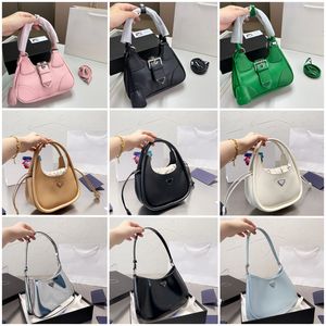 Luksurys Designers Bags damski nylonowa skórzana torba hobo stylowa torba pod pachami metalowa torebki Trójkąt Trójkąt błyszcząca skórzana torba na ramię