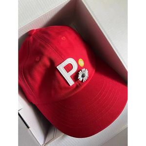 Berretto da baseball Y2K unisex margherita rossa versione coreana moda trendy lettera P cappello rosso alta qualità PMO GD berretto con visiera Kpop Gorras PEAC 240301
