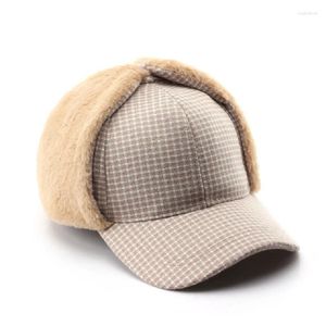 Ball Caps Baseball Cap Женщина Lamb Wool Earflp Шляпы Snapback Зимой осень толстая случайная повседневная солнце