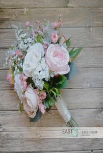 Neuer individueller Brautstrauß im Sen-Stil, Hochzeit, rosa, elfenbeinfarben, ästhetische Fotografie, Blumen mit Blumen4095289